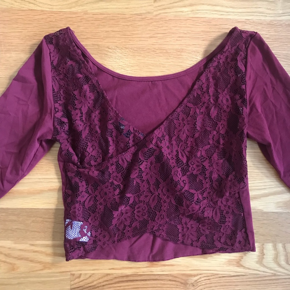 American Eagle Lace Back Crop Top - Picture 2 of 2